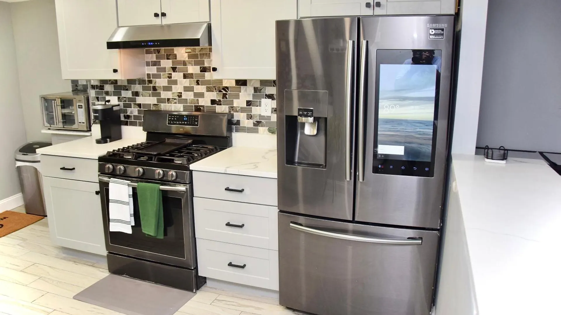 Apartment 3 Bedroom Large Backyard New York United States